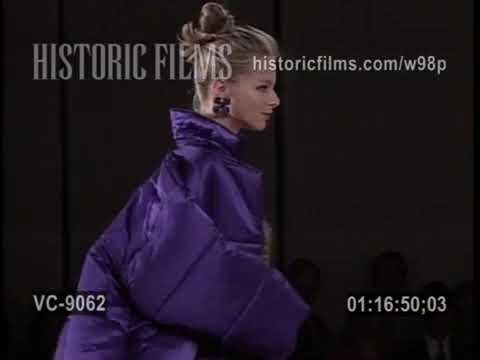 FALL 1991 ADRIENNE VITTADINI RUNWAY FASHION SHOW