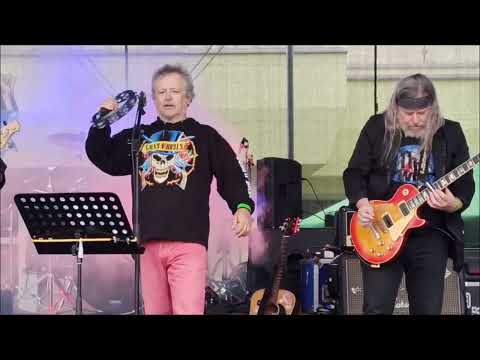 Stará škola - Stará škola JINAK - Krupka - sestřih