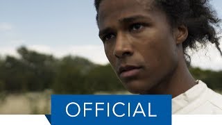 KOLABEECH – EVERYBODY'S FREE feat. Betsy (Official Music Video 2018)