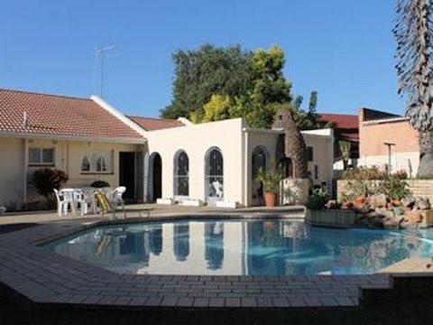 3 Bedroom House For Sale in Dorchester Heights, East London, South Africa for ZAR 1,450,000...