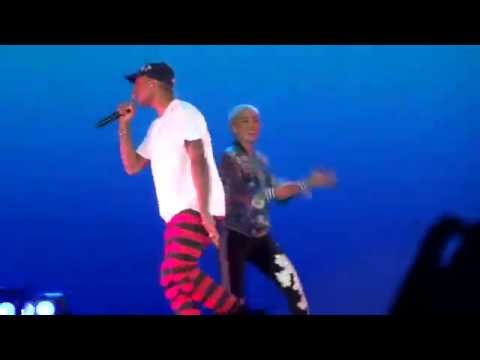 Pharrell Williams - Happy - live Opener Festival 2016