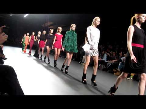 AA de Amaya Arzuaga A/W 2011-12