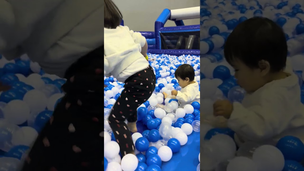 ボールプールで遊んだよ🥎#しまいにっき#年子姉妹＃1歳児#3歳児＃4歳児#shorts #スプリングひよし#ボールプール