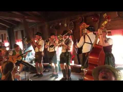 Hallgrafen Musikanten - Hockey Polka