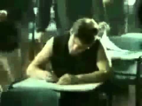 Come consegnare in ritardo un compito scritto | Sbellication