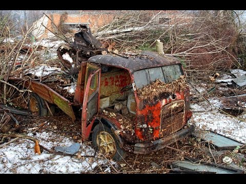 Abbandono e degrado nello scenario più drammatico .... vecchio camion OM TIGROTTO