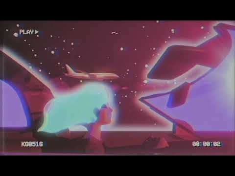 Videoclip de SOLA ES MEJOR — KAROL G