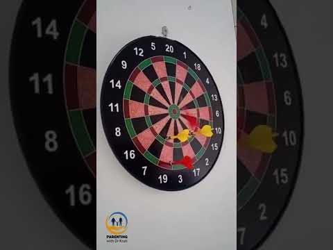 MAGNETIC DART BOARD WITH DARTS