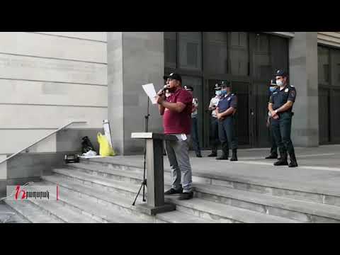 Վարչապետից պահանջում ենք աշխատանքից ազատել բոլոր սորոսականներին, այդ թվում՝ Արայիկ Հարությունյանին