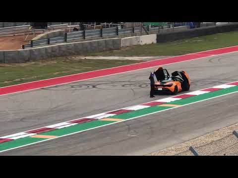 Alonso having fun doing donuts #COTA #USGP