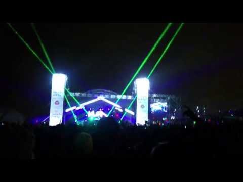 KURA feat. Sarah Mount - Collide @ Nova Era Beach Party 2014