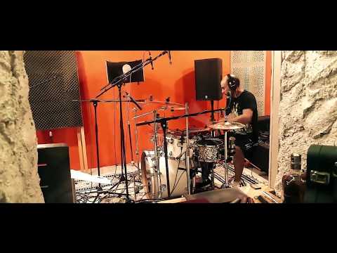 Saveyourself - Saveyourself - L.D.H.B. (BombJack Studio clip)