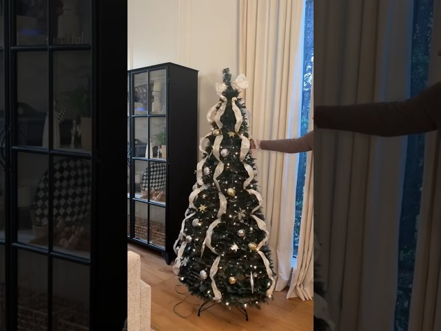 Vídeo relacionado con Furniture select-Upside-down- Árbol de Navidad artificial con soporte, color verde, 120 cm