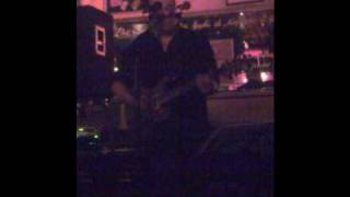 Lolo en solo au Café Brun (3).wmv