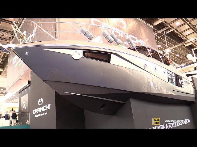 2018 Cranchi M44 HT Luxury Yacht - Walkaround - 2018 Boot Dusseldorf Boat Show