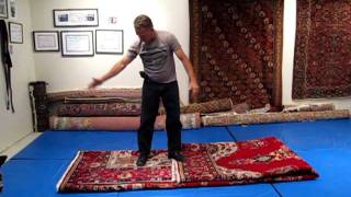 How to properly fold an oriental rug