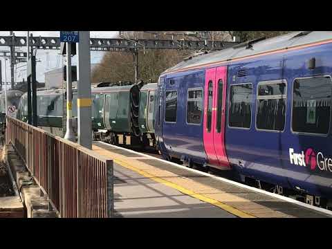 Trains at Swindon (26/02/22)