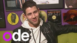 Nick Jonas wants a tweet from Obama and One Direction