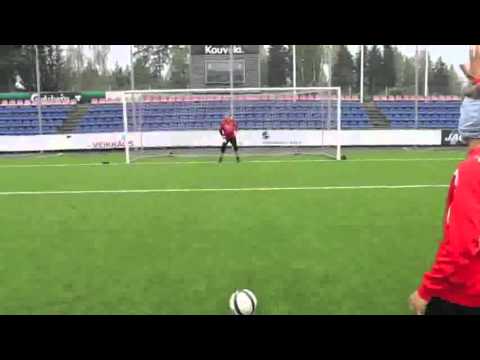 Calcio di rigore spettacolare