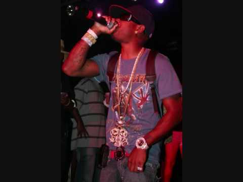 Nelly ft. 2 Pistols - Hot Damn