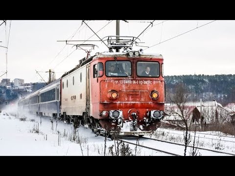 Tren IR1833 Iasi - Timisoara Nord trece pe directa prin Suceava Vest cu EA156 - 30.12.2019