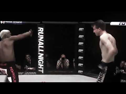 Matt Dwyer vs William Macário