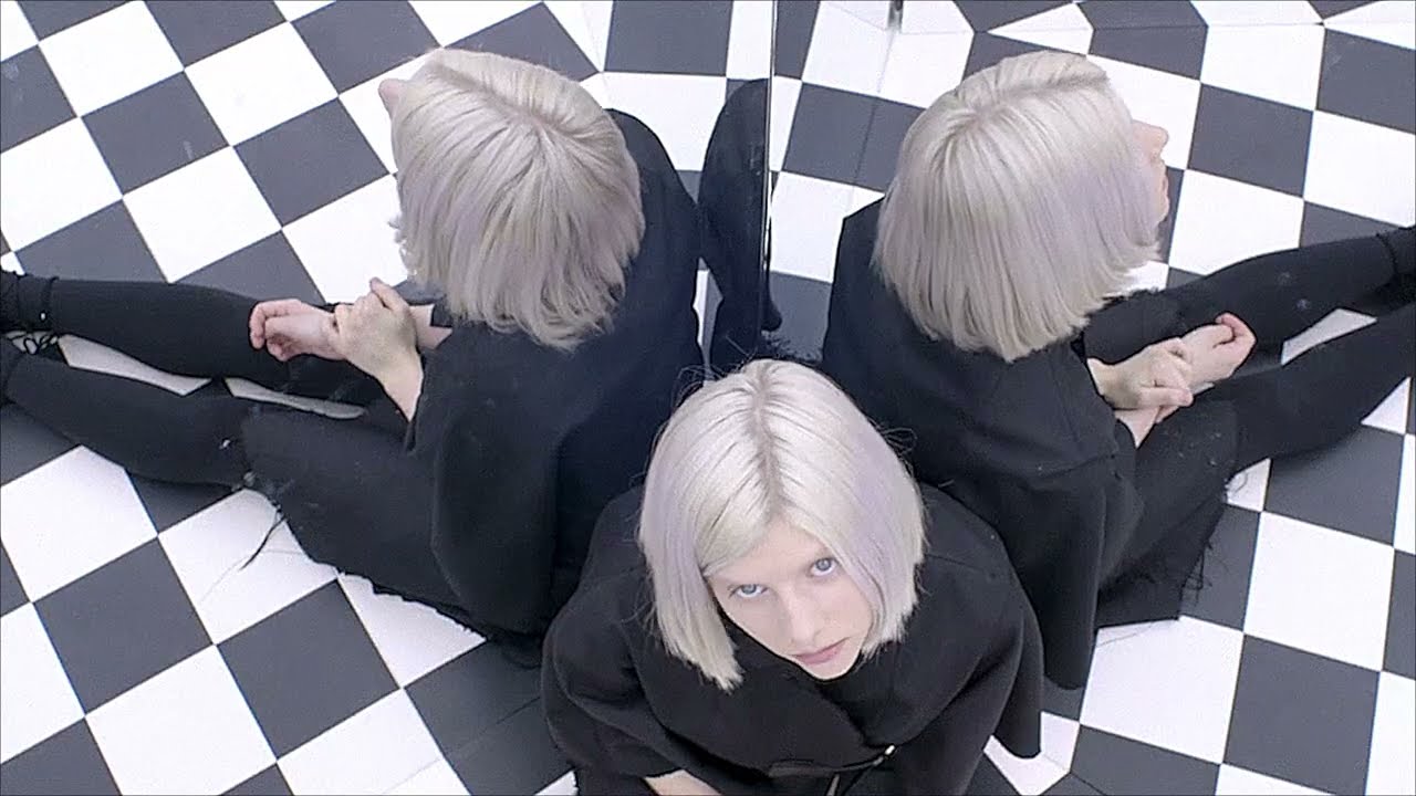  mit dem Titel 'All My Demons Greeting Me As A Friend' / Video ((jetzt ansehen))