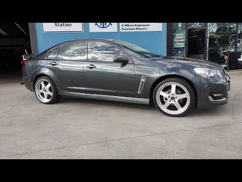 Holden Commodore  SV6 fitted with Simmons FR-1 rims in a Silver finish