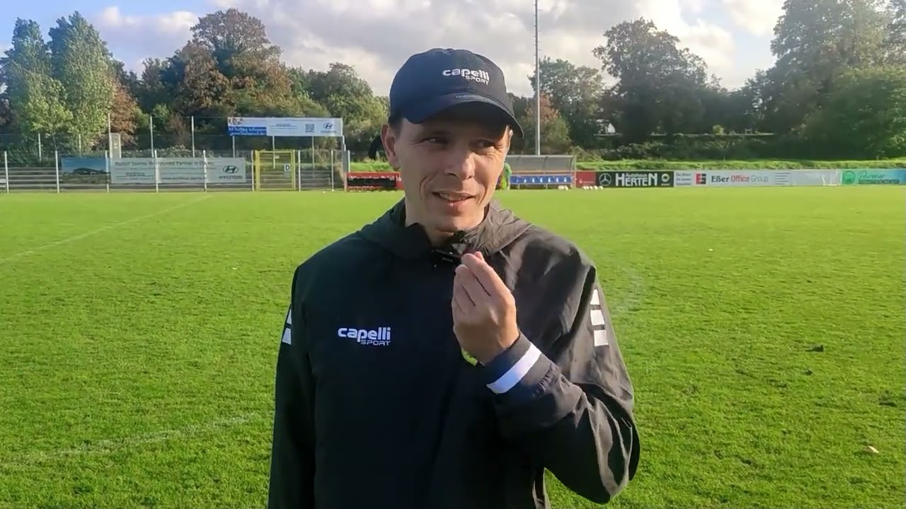  Trainer Philipp Simon – 1. FC Düren - Gelungener Start gegen den Tabellenführer, Vorsprung verpasst 