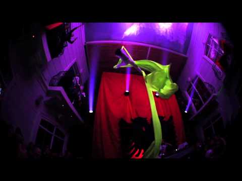 Vin Veli Nata e Bardhe at Diesel Hall