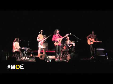 "Maktoube : Destin avec un point d'interrogation" (Aziz Sahmaoui)