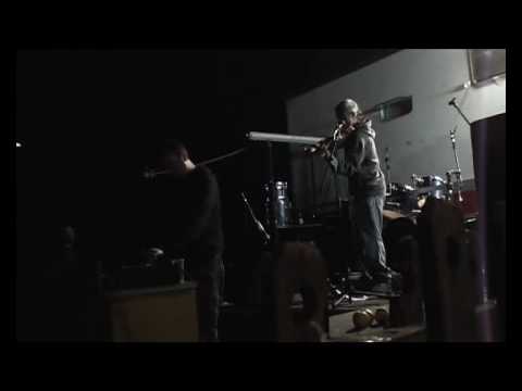 LAZZA DUB COLLECTIVE 2 PARTE Live RADICI & GERMOGLI REGGAE FESTIVAL 8 9 maggio 2009 BOLOGNA