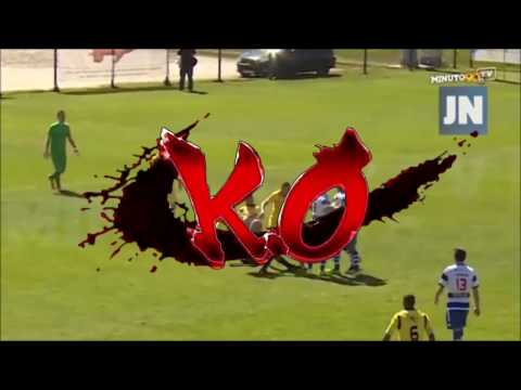 Jogador do Canelas 2010 X Árbitro - Street Fighter