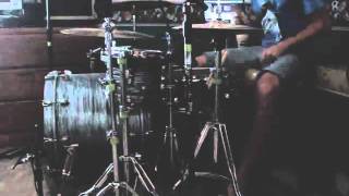 Dr. L&#39;Ling - Minus The Bear Drum Video