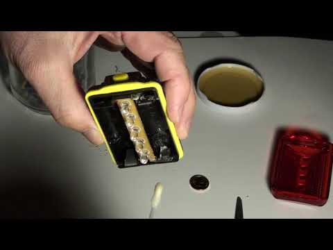 Ausgelaufene Batterie?  Kontakte gut und schnell mit Essig Reinigen