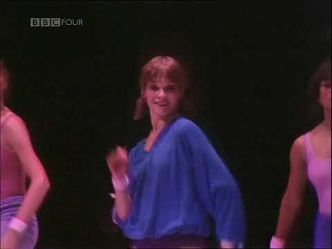 Top Of The Pops - 1978.07.20 - Saturday Night Band - Come On Dance Dance (Legs & Co)