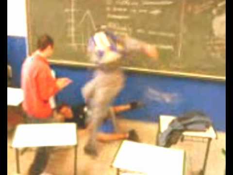 ' Espancamento' -Gomide 2009- ' Lipe ee Stuart '