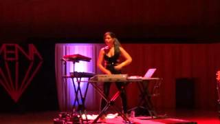 Javiera Mena - Que Me Tome La Noche (En vivo Usina del Arte, Argentina 2016)