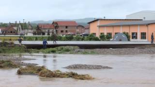 preview picture of video 'Poplava u Modriči 17. Maj 2014. 9:45 h, presječen put prema Vukosavlju'