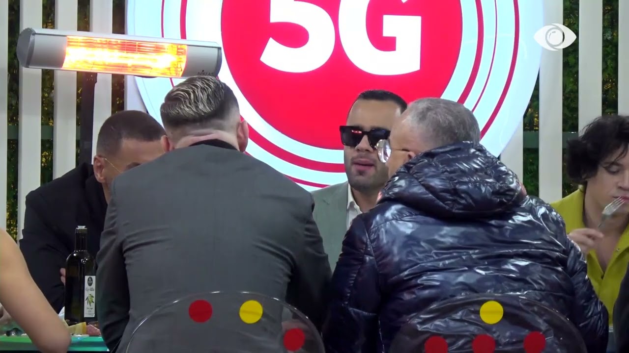 Luizi bisedon me Stenaldon, Rogerti-Mirit: Merru me biondin se të ka kapur frika…