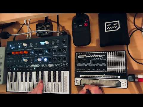 Synday #91 Arturia Microfreak + Bastl Kastle Drum + Stylophone Gen X-1