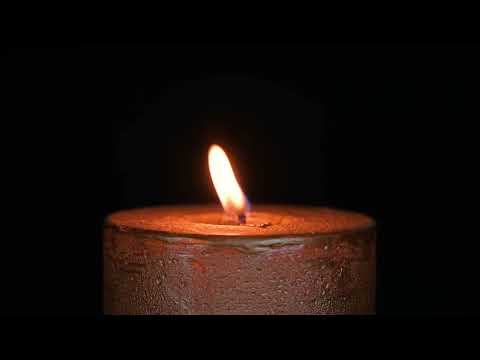 شغل ترددات شمعة الأفراح هذه قبل النوم و ستصلك اول اشارة تجلي في الصباح.