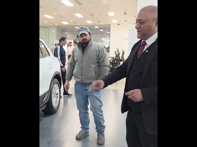 آڈی Q6 خاموشی سے توجہ کا حکم دیتا ہے، ڈیزائن کے عناصر کے ساتھ جو مزید ظاہر کرتے ہیں!