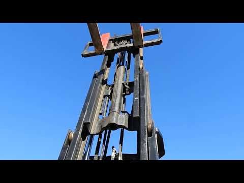 D20851 Aarons 2009 Toyota 7FDU35, 8,000 lb. Capacity, Pneumatic tire forklift