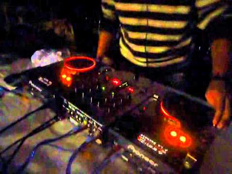 Dj Renzx ft Dj Urpito - Practicando en las pioners xD ( En Vivo )