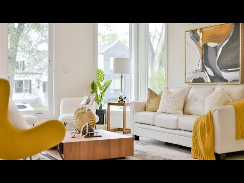 Inside a $899,900 House in Winnipeg, MB