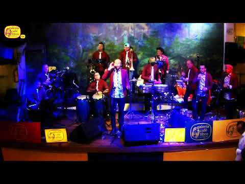 Andrés Páez & En Clave 80 | Las Mujeres Están de Moda