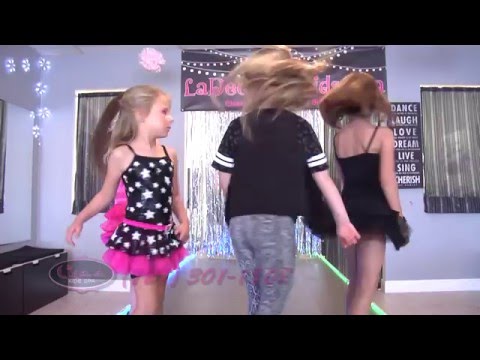 Promotional video thumbnail 1 for LaDee-Da Princesses & Party Center