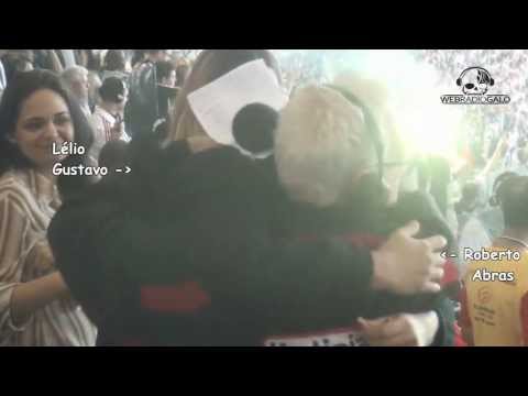 Lélio Gustavo e Roberto Abras - O abraço emocionado de dois grandes atleticanos