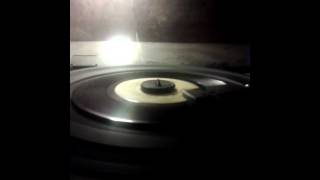 Uriah Heep - Shout it out